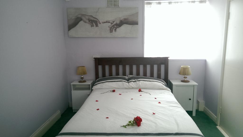 Evergreen House Йол Екстер'єр фото